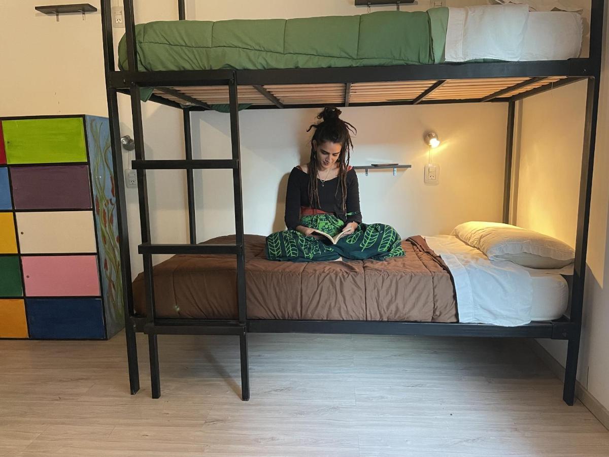 Roots Backpackers Rada Tilly